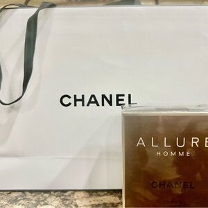 Chanel Allure Homme soap and gift bag
New in sealed box